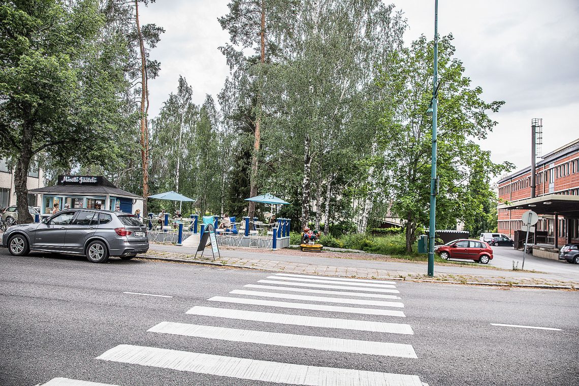 Sastamalan kaupunki ostaa runsaan 1100 neliömetrin tontin Puistokadun varrelta. Tontilla on vuokralla jäätelökioski.