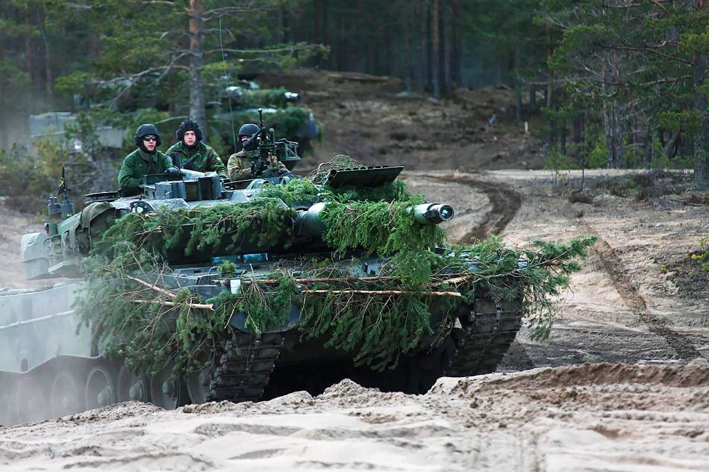 Venäläismediat siirsivät panssarit Kankaanpäästä Suomen itärajalle -  